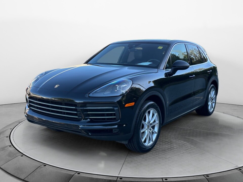 2020 Porsche Cayenne photo 3