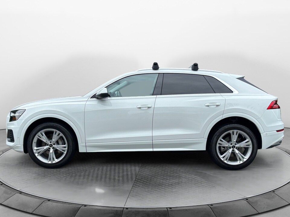 2023 Audi Q8 Premium 55 photo 3