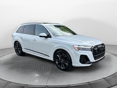 2025 Audi Q7 55 Premium Plus SUV