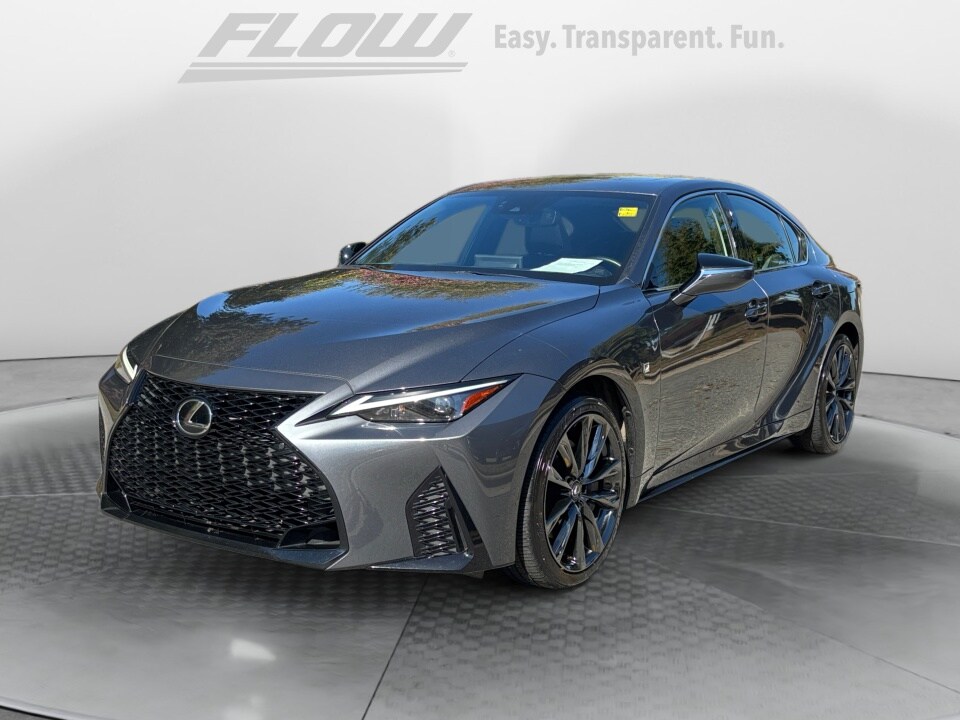 2023 Lexus IS 350 F SPORT photo 3