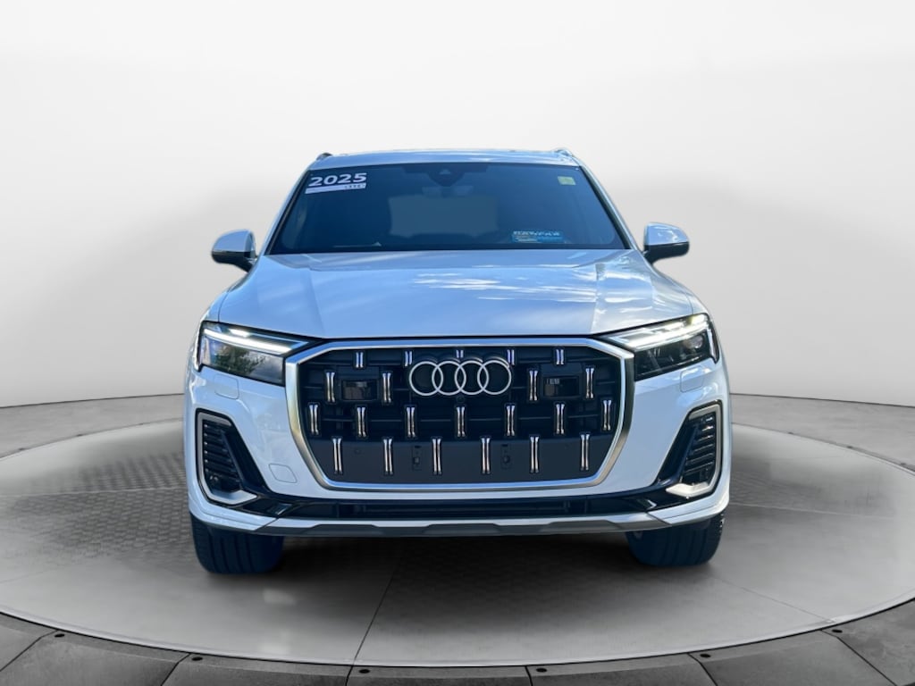 Certified 2025 Audi Q7 Premium 45 TFSI quattro Tiptronic SUV