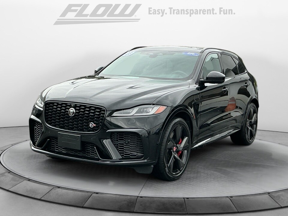 2023 Jaguar F-PACE SVR photo 3