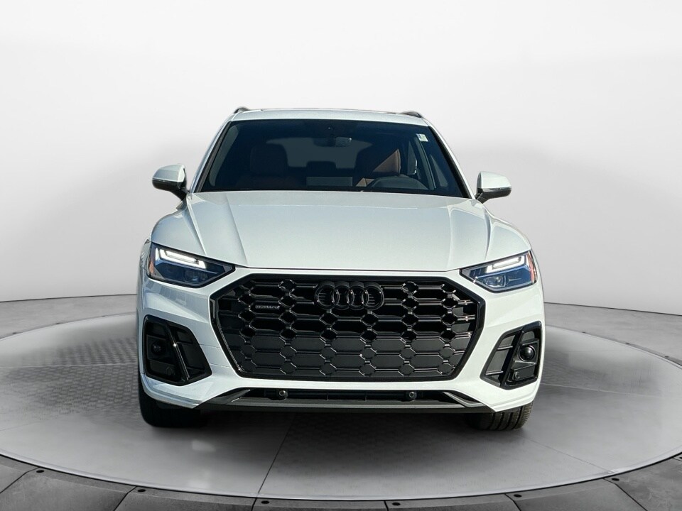 2025 Audi Q5 Premium 45 TFSI S line photo 2