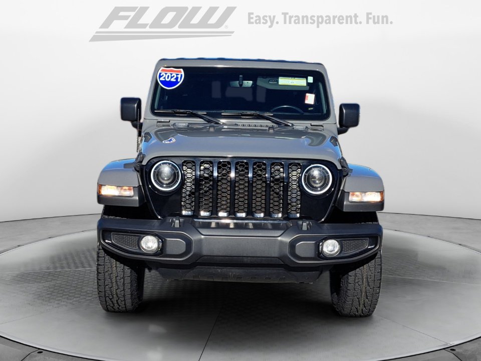 2021 Jeep Gladiator Willys photo 2