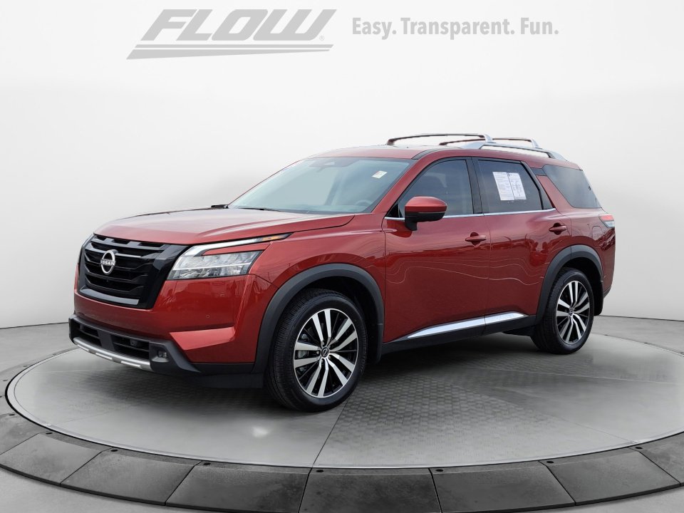 2024 Nissan Pathfinder Platinum photo 3