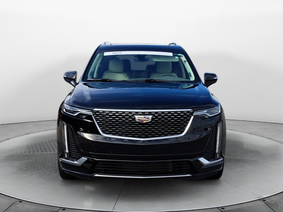 2023 Cadillac XT6 Premium Luxury photo 2