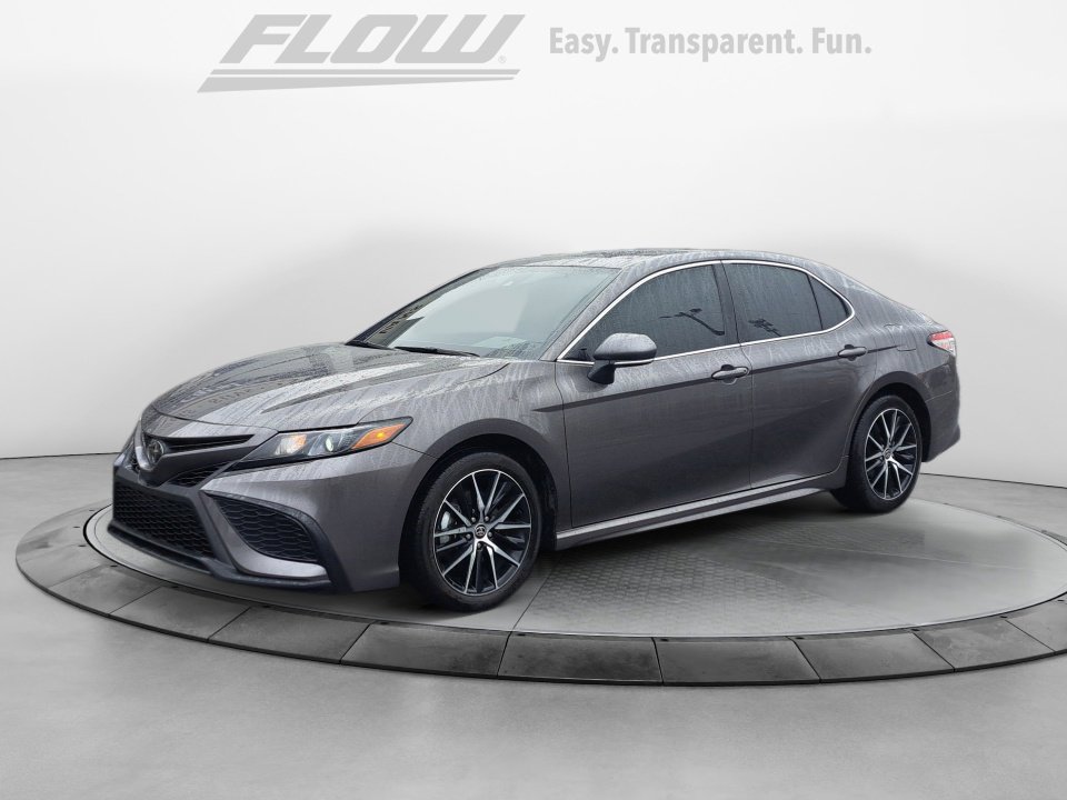 2024 Toyota Camry SE photo 3