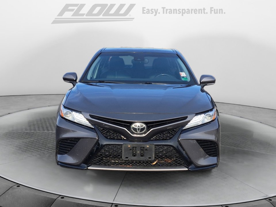 2020 Toyota Camry XSE photo 2