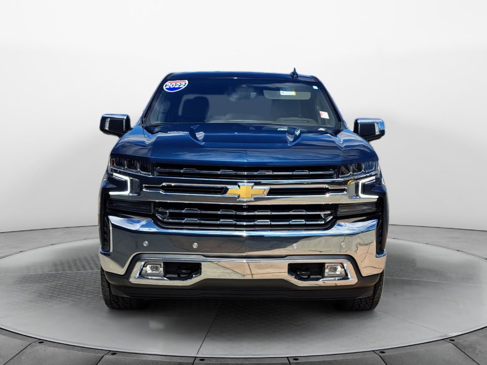 2022 Chevrolet Silverado 1500 LTZ photo 2
