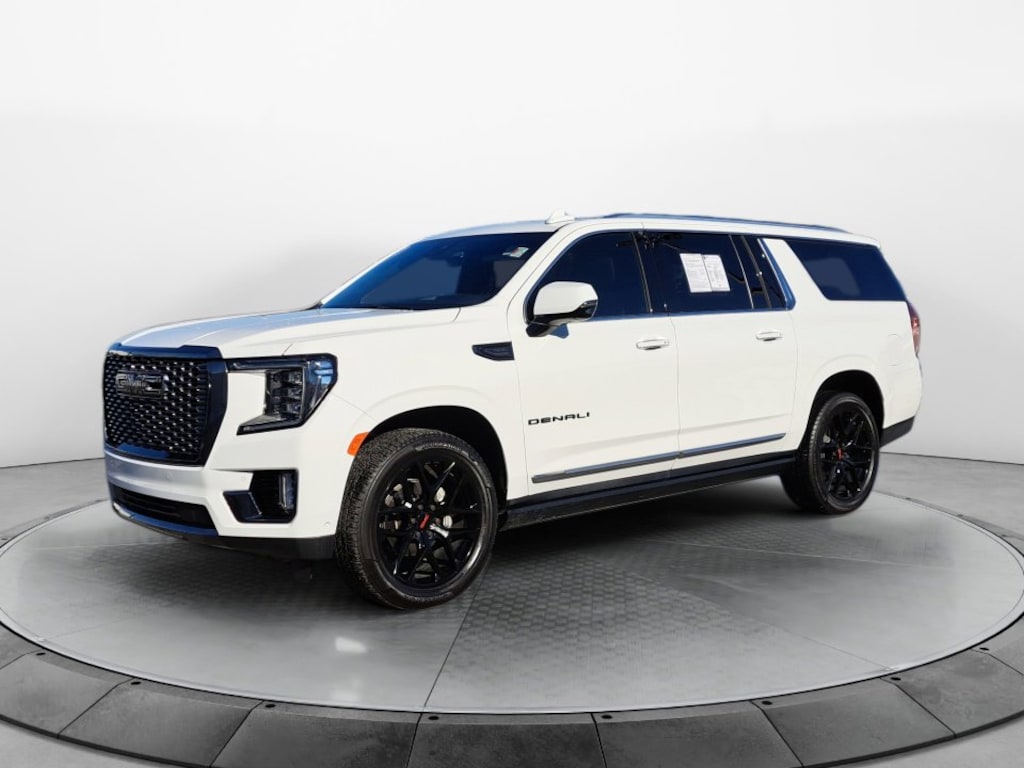 Used 2023 GMC Yukon XL Denali SUV