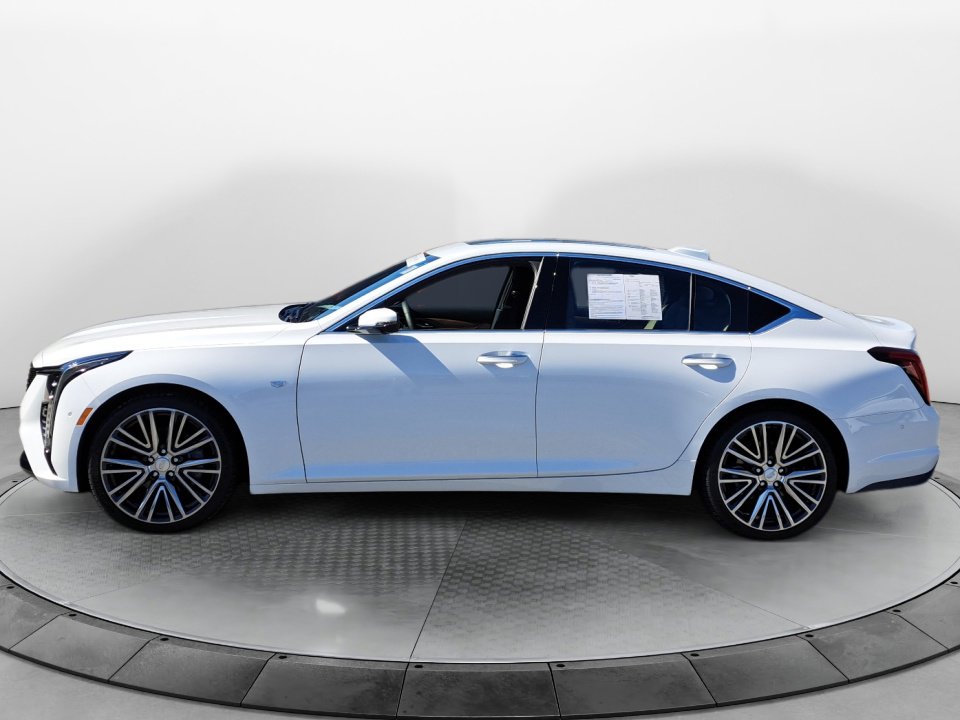 2025 Cadillac CT5 Premium Luxury photo 4