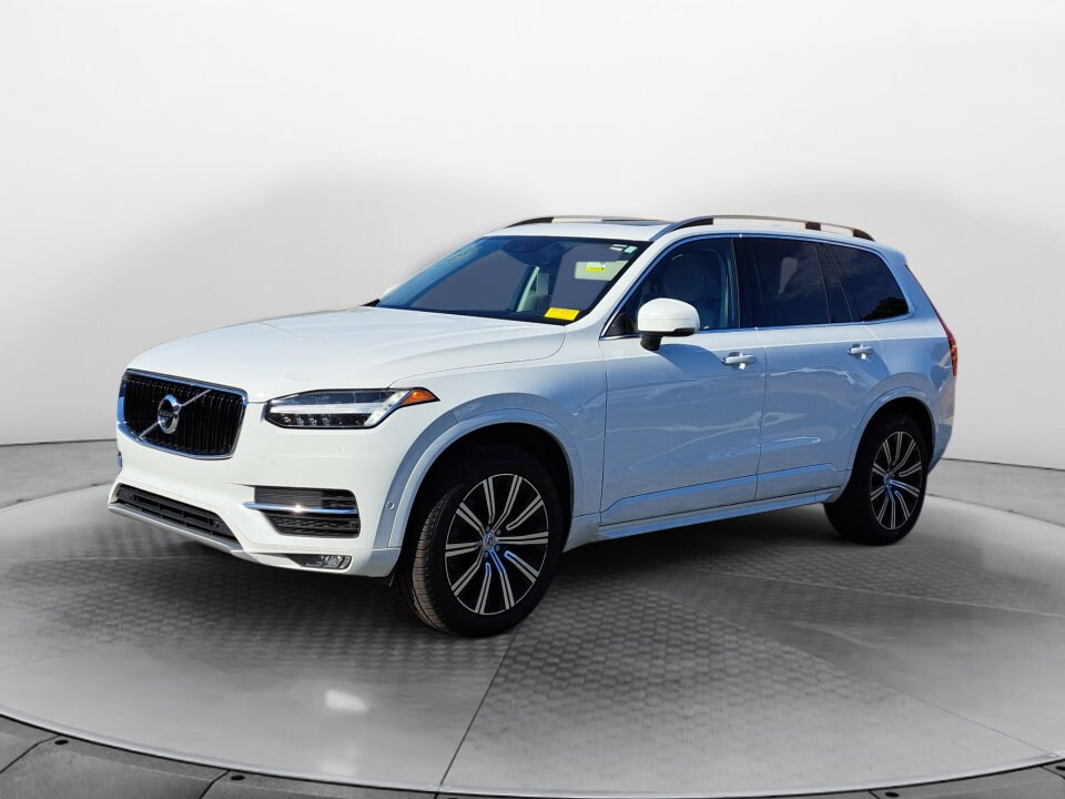 2018 Volvo XC90 T5 Momentum photo 3