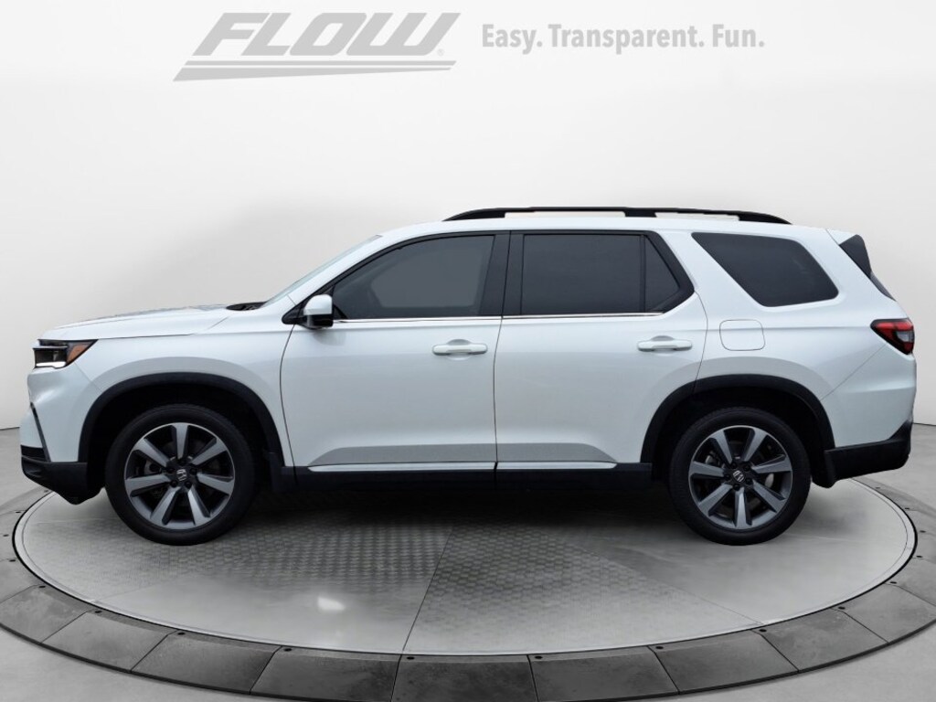 Used 2025 Honda Pilot Elite