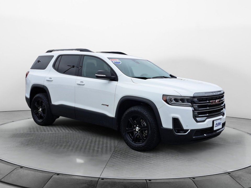 2022 GMC Acadia AT4's photo