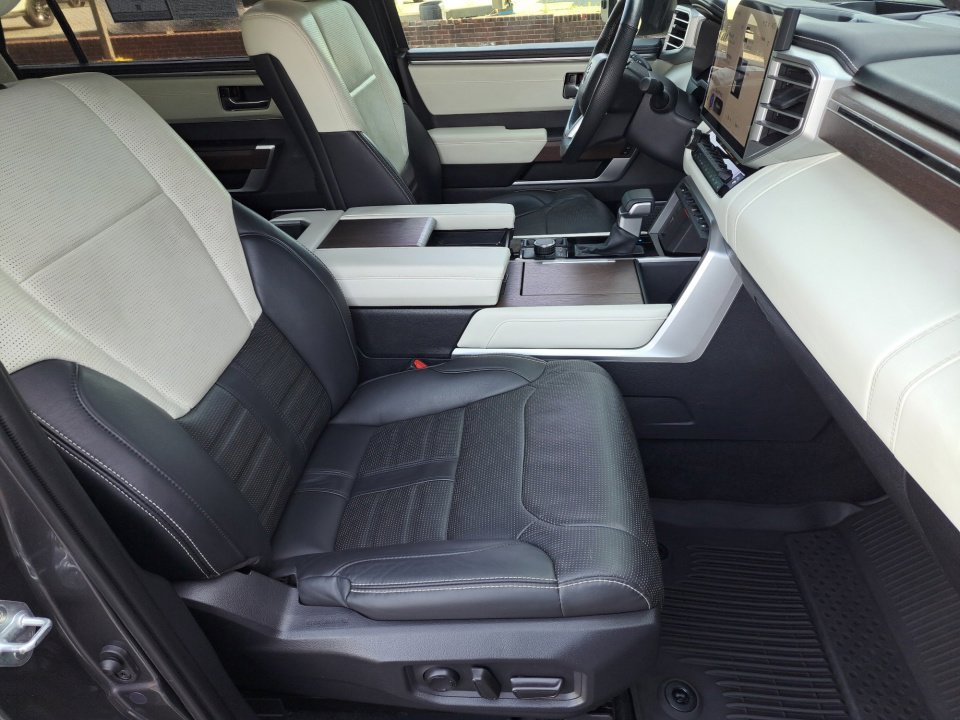 2024 Toyota Sequoia Capstone - Photo 19
