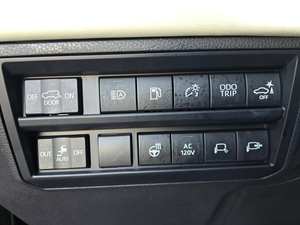 2024 Toyota Sequoia Capstone - Photo 38