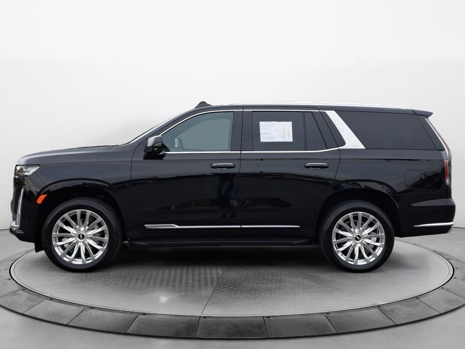 2024 Cadillac Escalade Premium Luxury photo 2