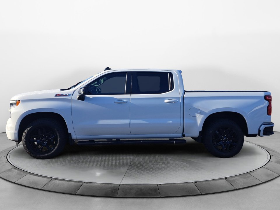 2023 Chevrolet Silverado 1500 RST photo 4