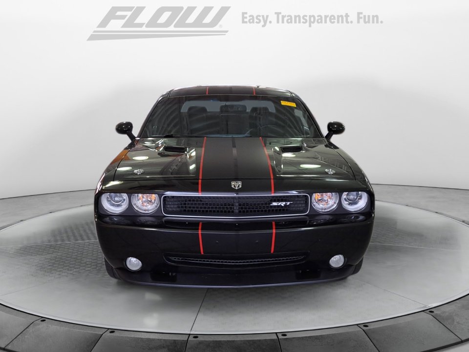 2009 Dodge Challenger SRT8 photo 2