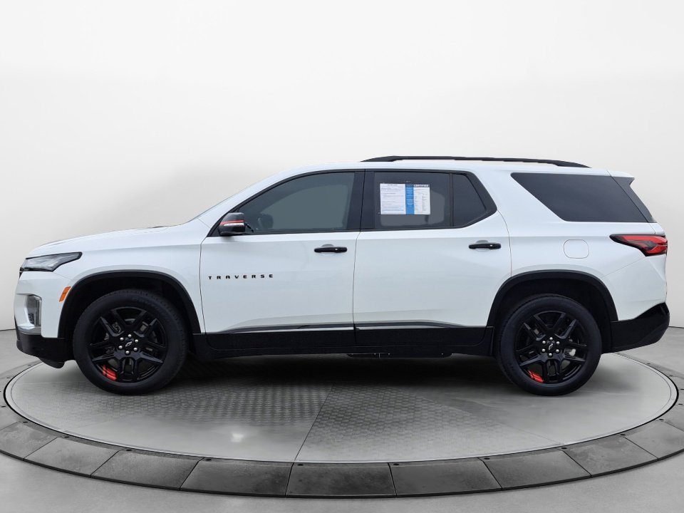 2024 Chevrolet Traverse Premier photo 4