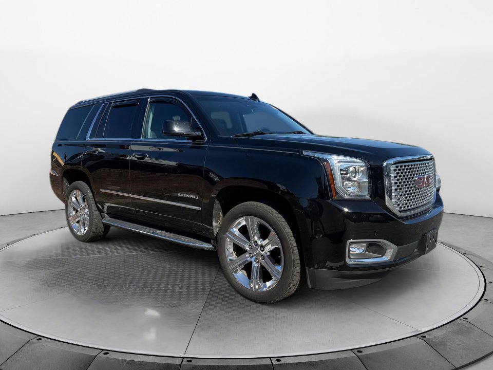 2016 GMC Yukon 4WD Denali's photo