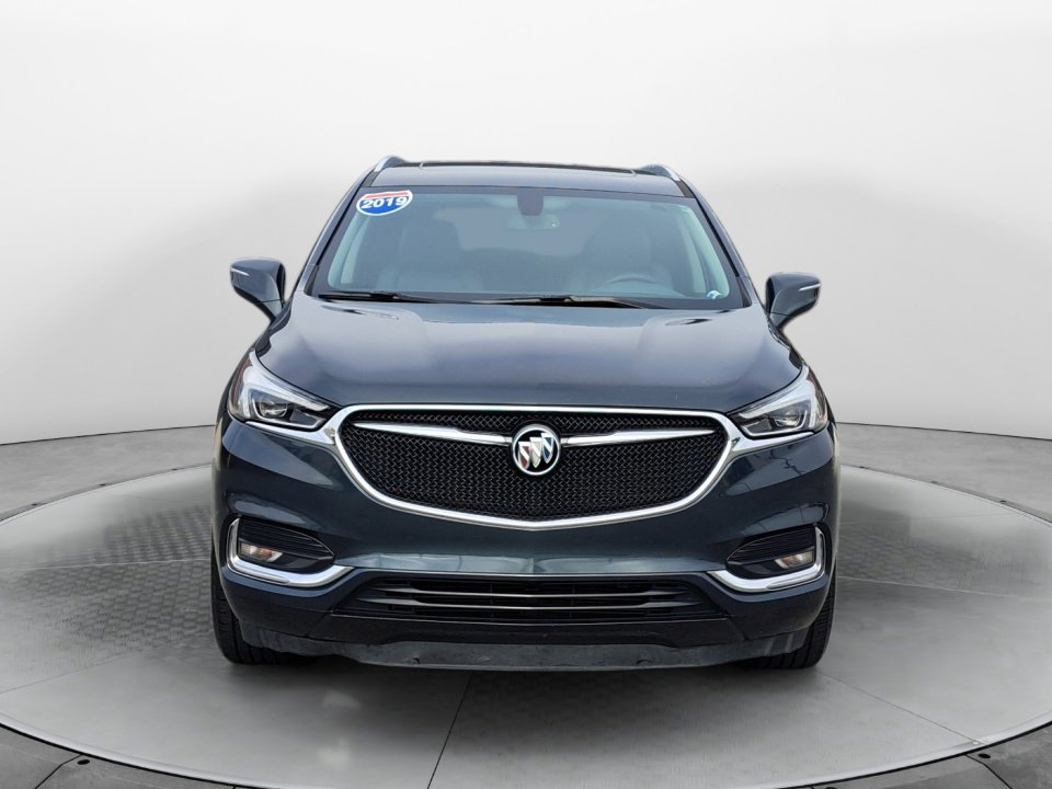 2019 Buick Enclave Essence photo 2