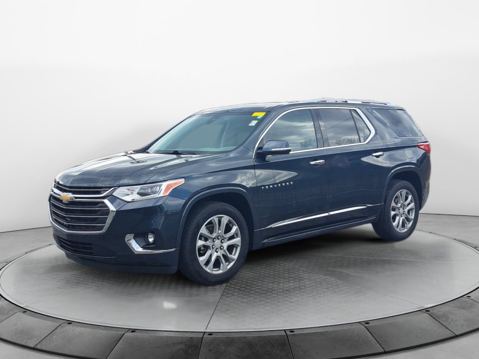 2018 Chevrolet Traverse Premier photo 2