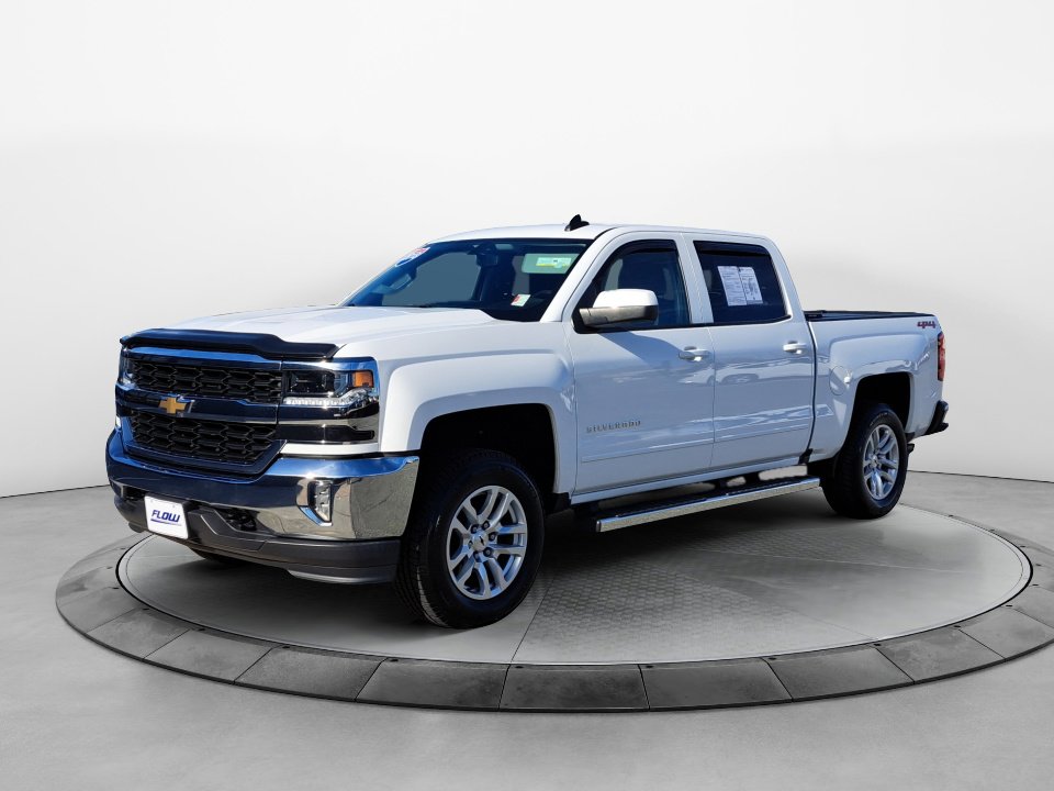 2018 Chevrolet Silverado 1500 LT photo 3