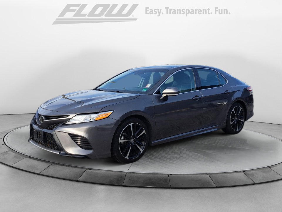 2020 Toyota Camry XSE photo 3