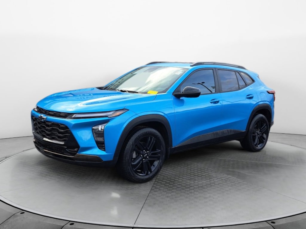 Used 2025 Chevrolet Trax Activ SUV