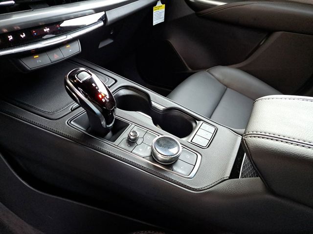 2025 Cadillac XT4 Premium Luxury - Photo 29