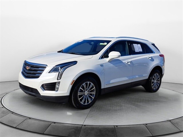 2018 Cadillac XT5 Luxury photo 3