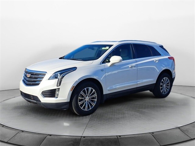 2017 Cadillac XT5 Luxury photo 3