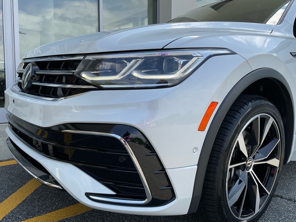 2022 Volkswagen Tiguan SEL R-LINE - Photo 30