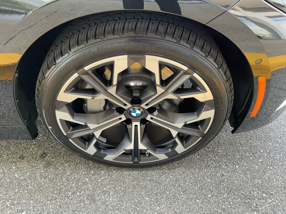 2026 BMW 3 Series 330i - Photo 25