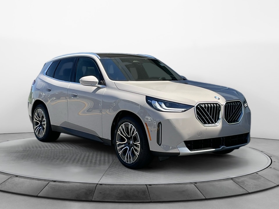 2026 BMW X3 30 XDRIVE's photo