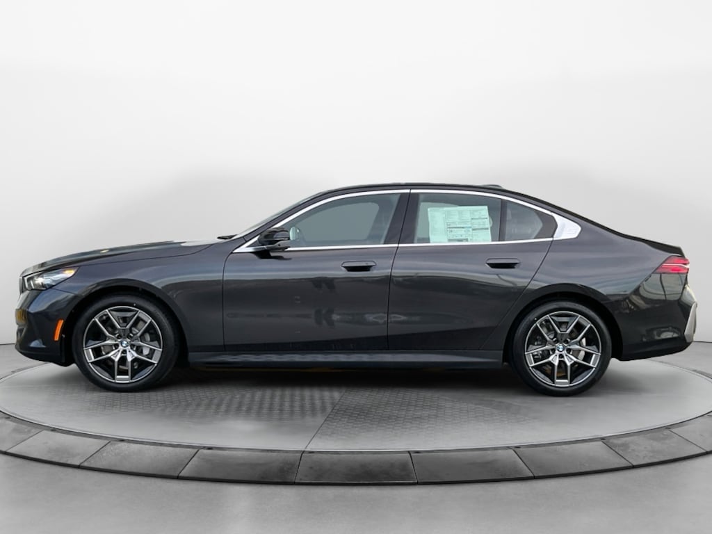 Certified 2026 BMW 530i xDrive Sedan