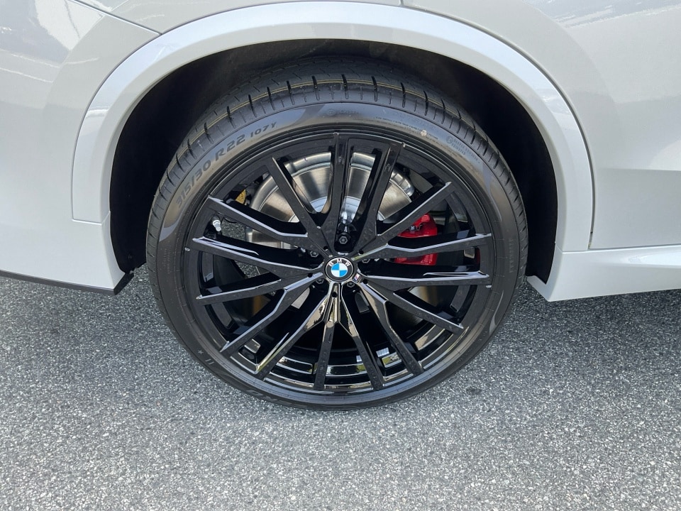 2026 BMW X5 M60i - Photo 23