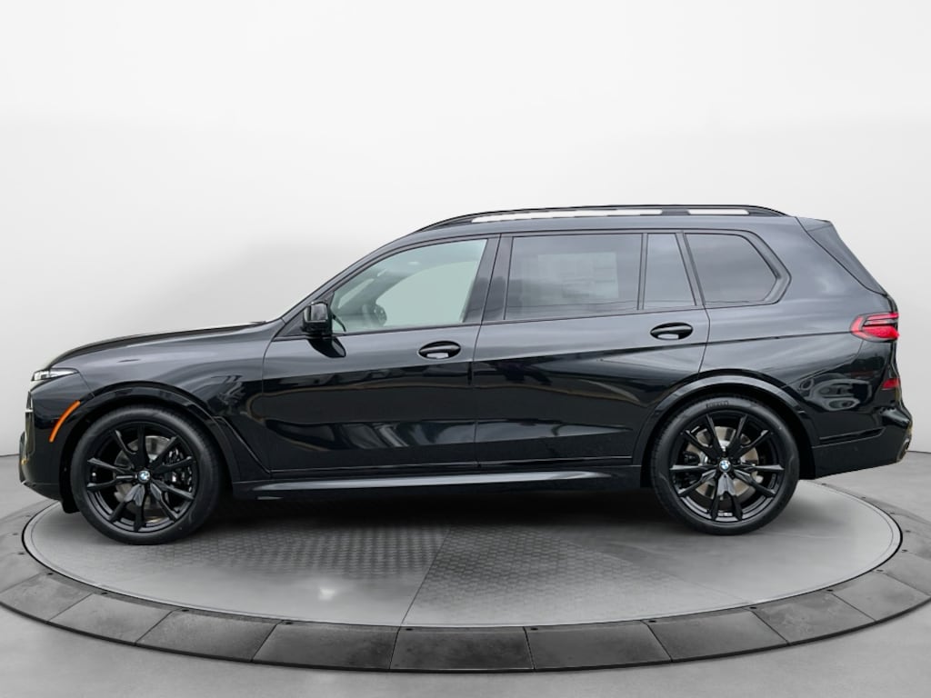 New 2027 BMW X7 M60i SUV