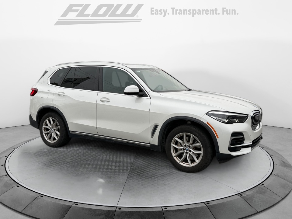 2022 BMW X5 40i's photo