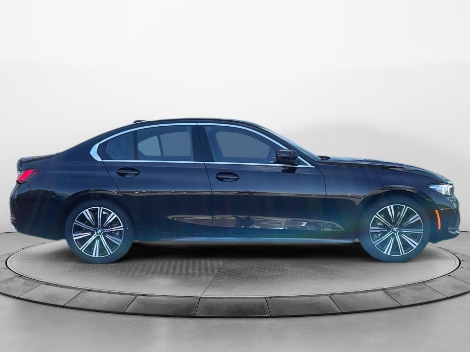 2026 BMW 3 Series 330i - Photo 8
