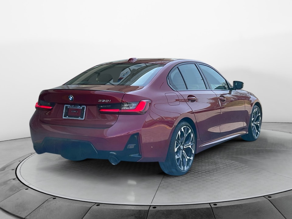 2026 BMW 3 Series 330i - Photo 7