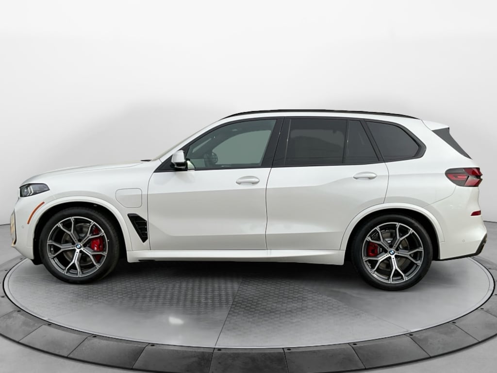 New 2026 BMW X5 PHEV xDrive50e SUV