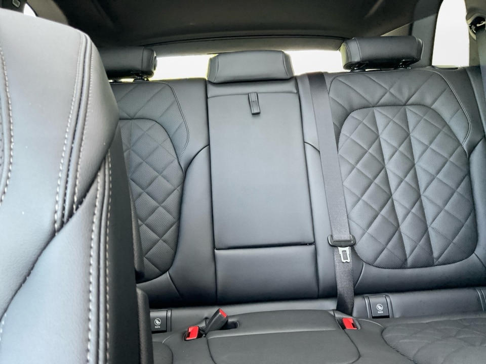 2026 BMW X5 M60i - Photo 12