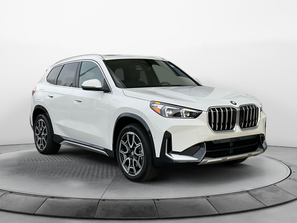 2026 BMW X1 28i's photo
