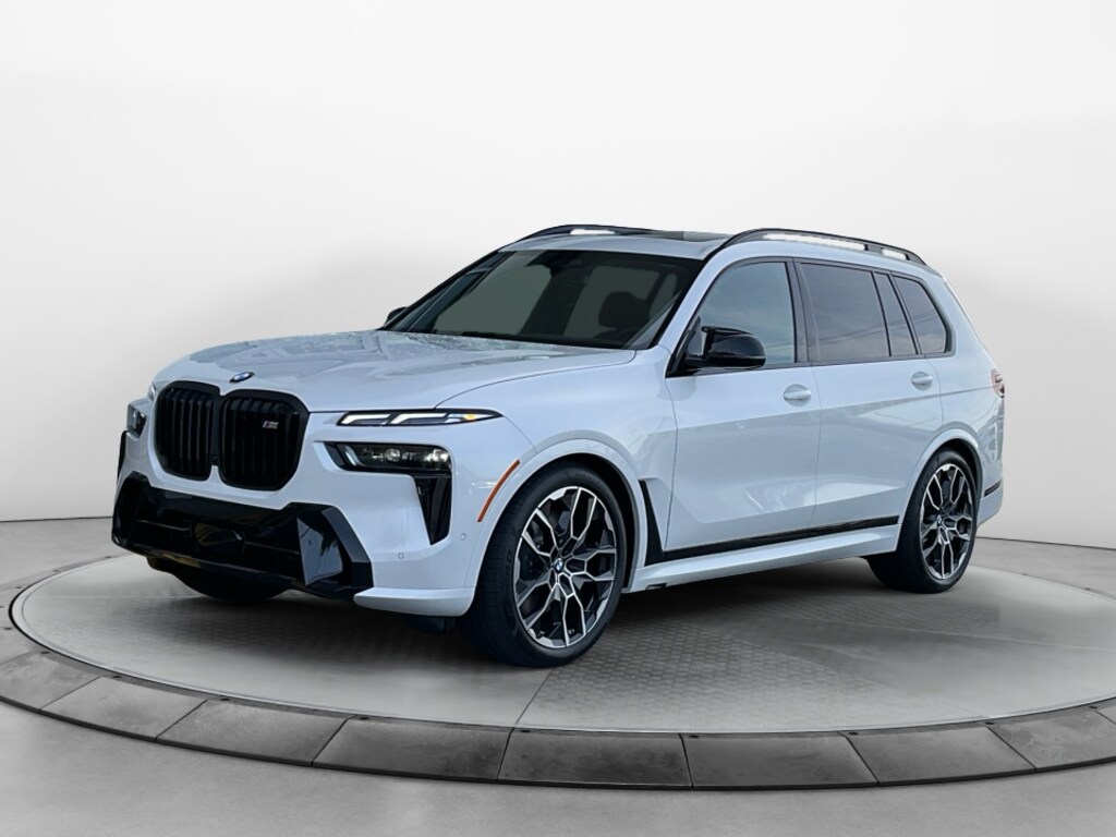 New 2026 BMW X7 M60i SUV