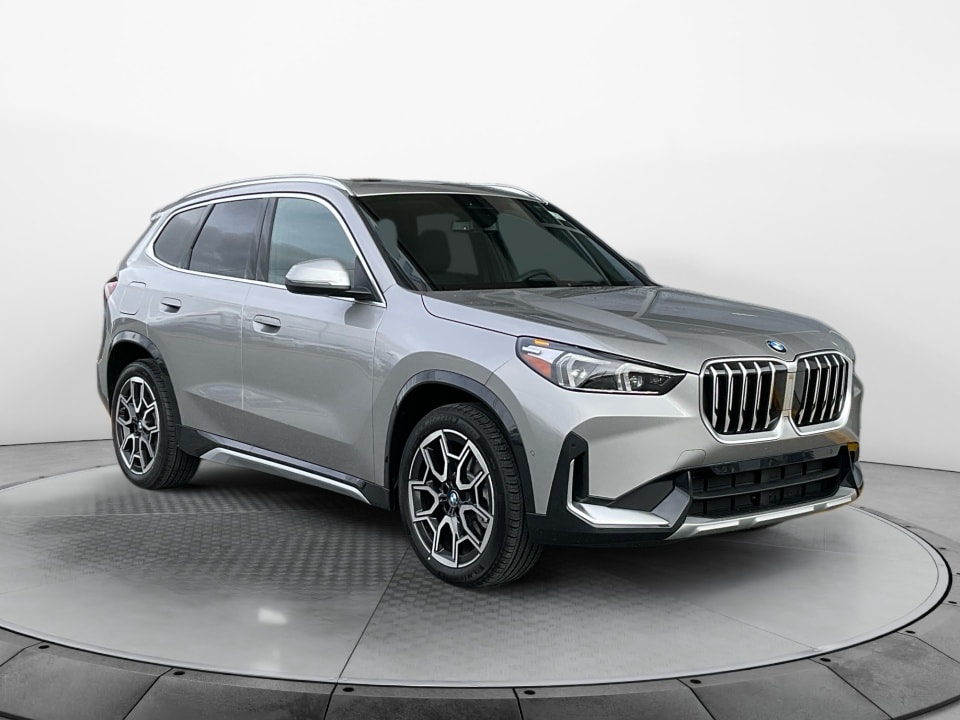 2026 BMW X1 28i's photo