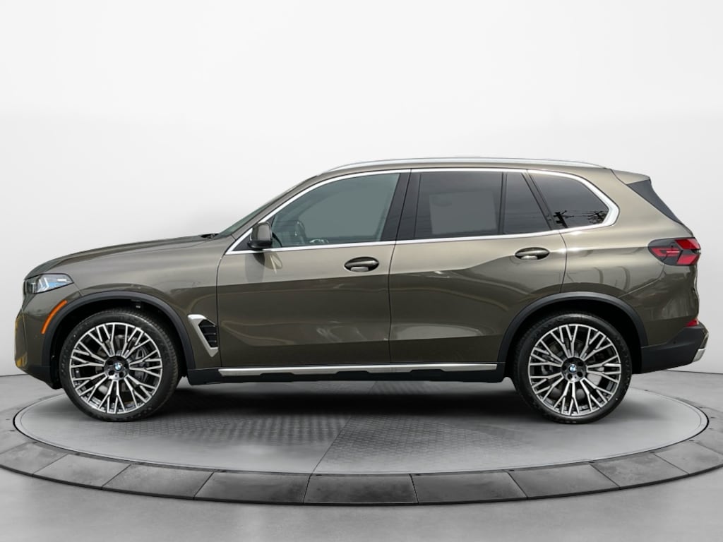 New 2026 BMW X5 xDrive40i SUV