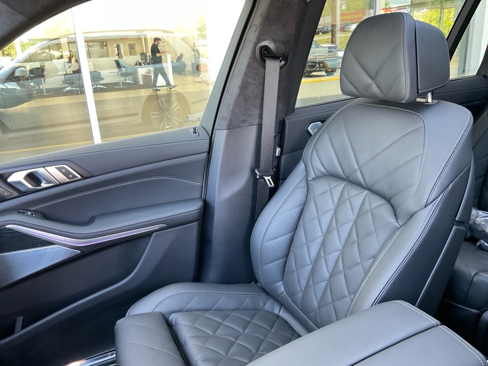 2026 BMW X7 40i - Photo 28