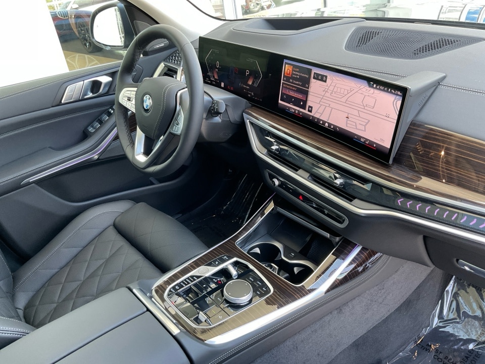 2026 BMW X7 40i - Photo 32